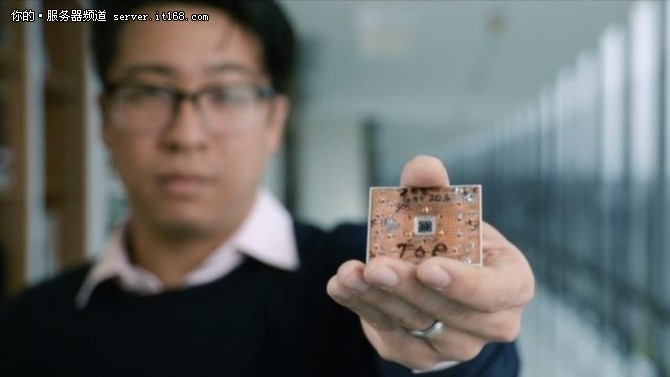 IBM發(fā)布第一個商業(yè)“通用量子計算機”